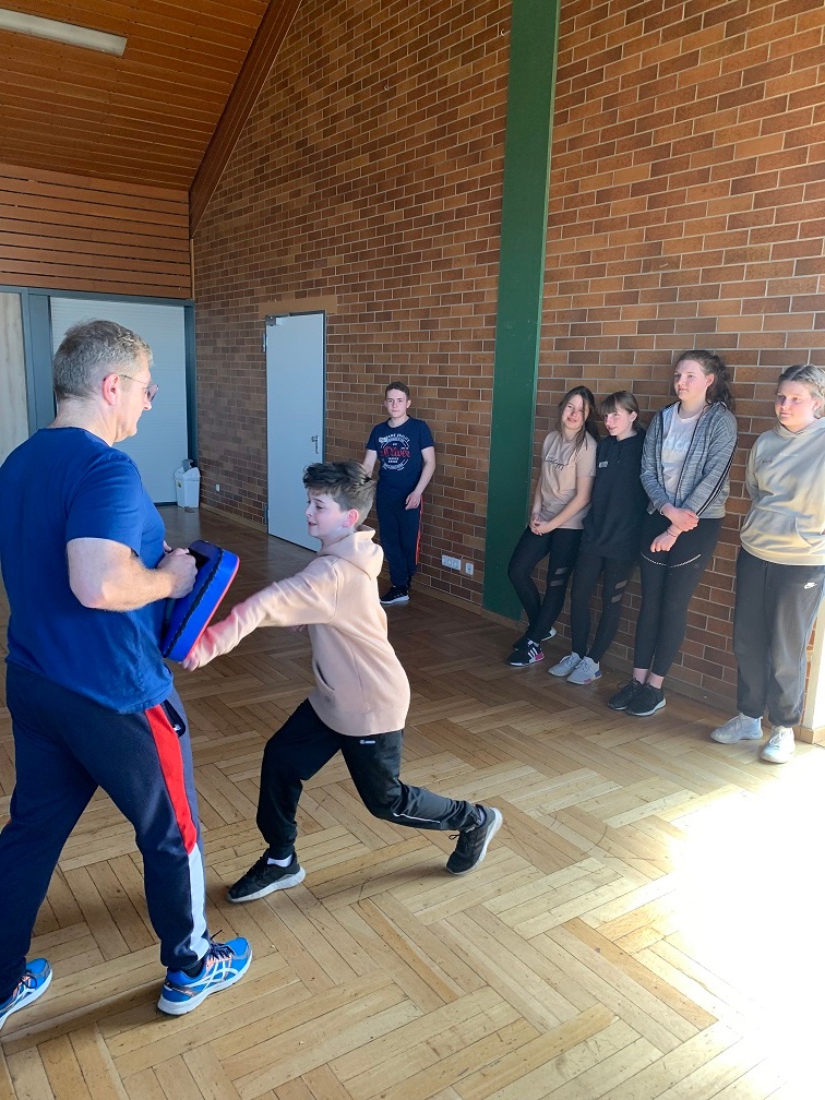 Selbstverteidigung 1