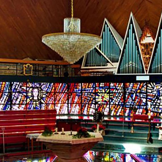 Slider - Kirche von innen - Homepage Pfarrei Buchbach